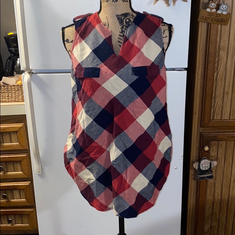 Fun 2 Fun plaid muscle tank top !